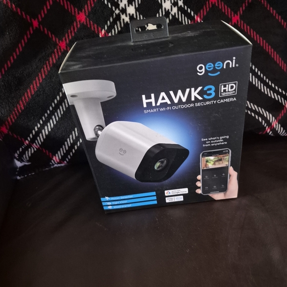 Security Camera Bundle - Picture 2 of 9